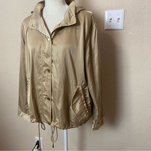 Michael Kors Gold Packable Windbreaker Hooded Snap Button Windbreaker Jacket XL - Picture 9 of 10